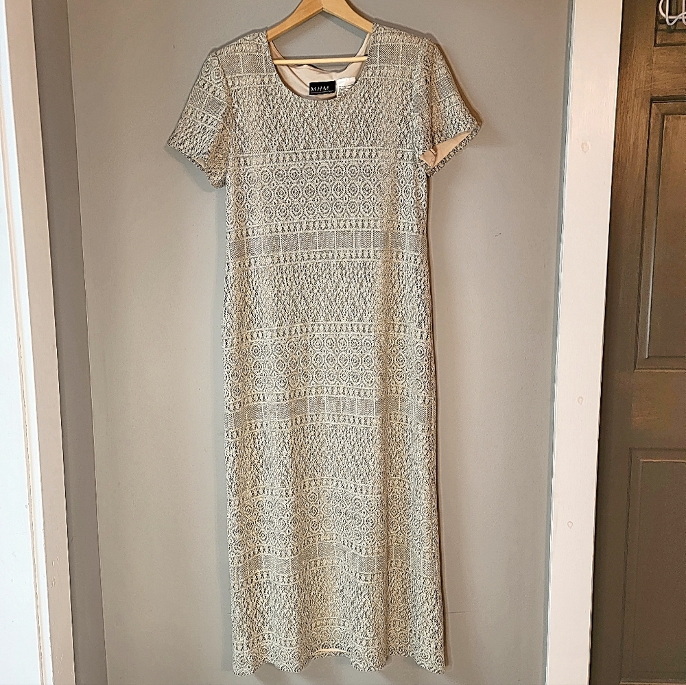 3/$15 💖Melissa Harper Shimmery Dress Size 16